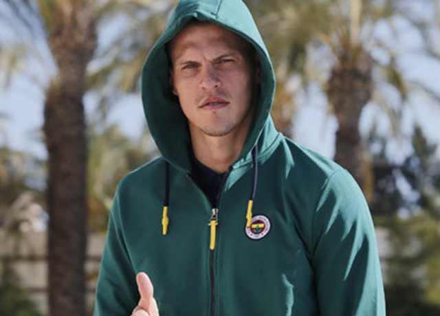 Fenerbahçe’ye Martin Skrtel müjdesi!