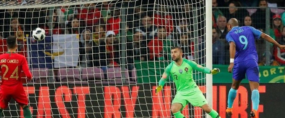Ryan Babel attı; Hollanda, Portekiz’i sahadan sildi