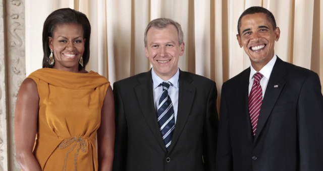 Belçika’nın Eski Başbakanı, Galatasaray’ın Avrupa’daki Kaderini Belirleyecek