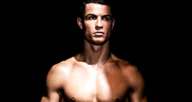 Cristiano Ronaldo, Kan Bağışı Yaptığı İçin Dövme Yaptırmıyor