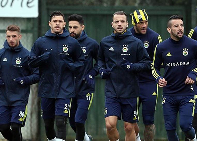 Fenerbahçe’de ilk yolcu belli oldu! Sezon sonunda ayrılık…