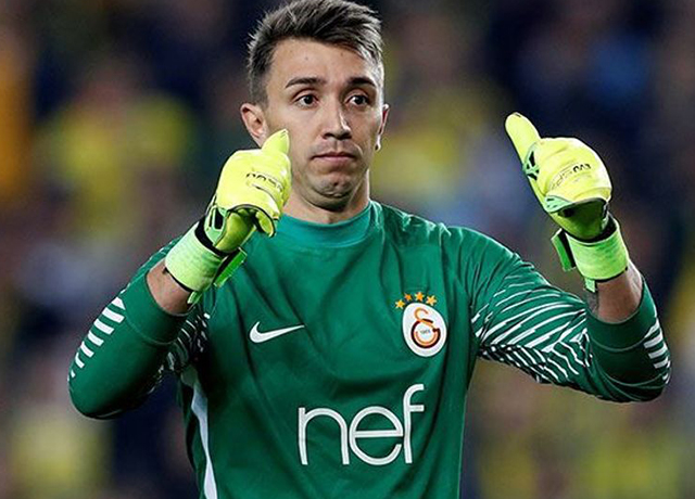 Galatasaraylı Fernando Muslera hakkında bomba transfer iddiası!