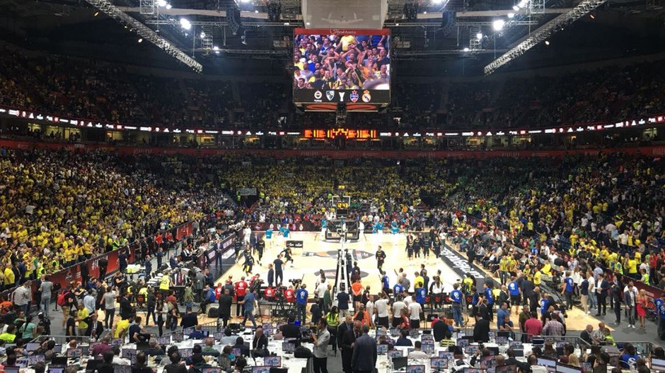 Belgrad sarı-lacivert!