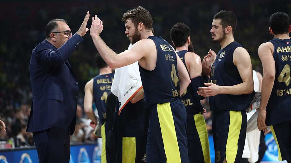 Fenerbahçe Doğuş Avrupa ikincisi!