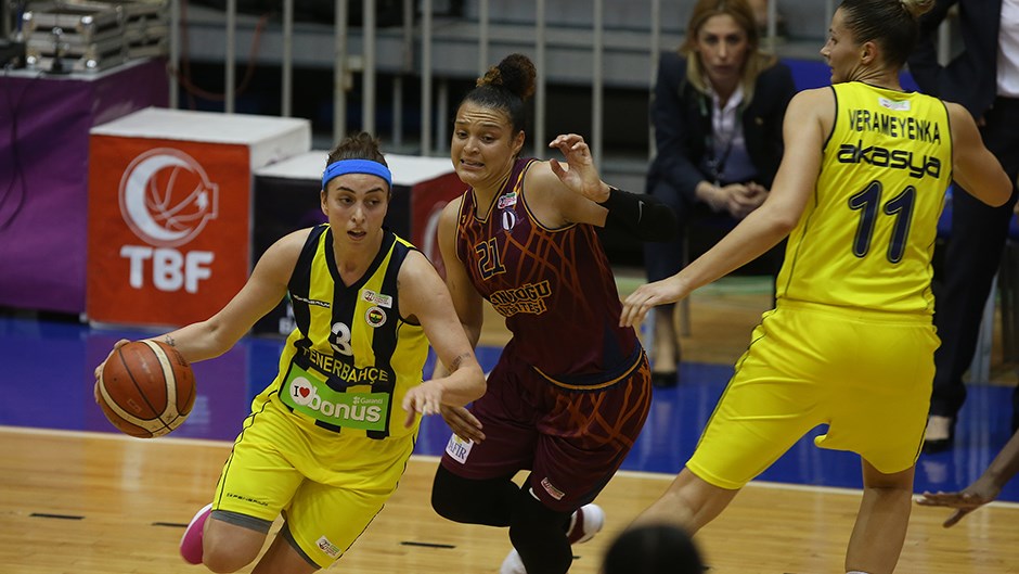 Fenerbahçe final serisinde öne geçti