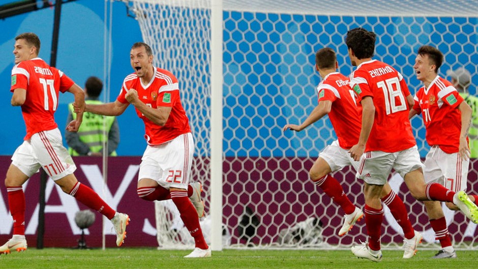 2010 şampiyonu İspanya’yı şimdiden yakaladı!