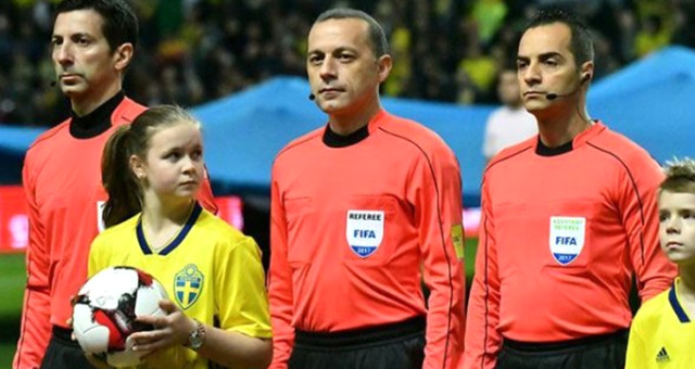 Dünya Kupasında Görev Yapacak Cüneyt Çakır, Rusya’ya Gitti