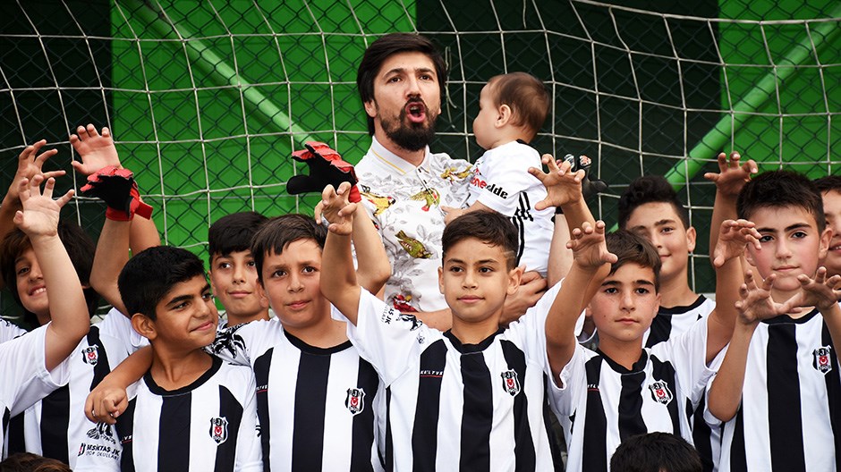 “Siz bizim geleceğimizsiniz”