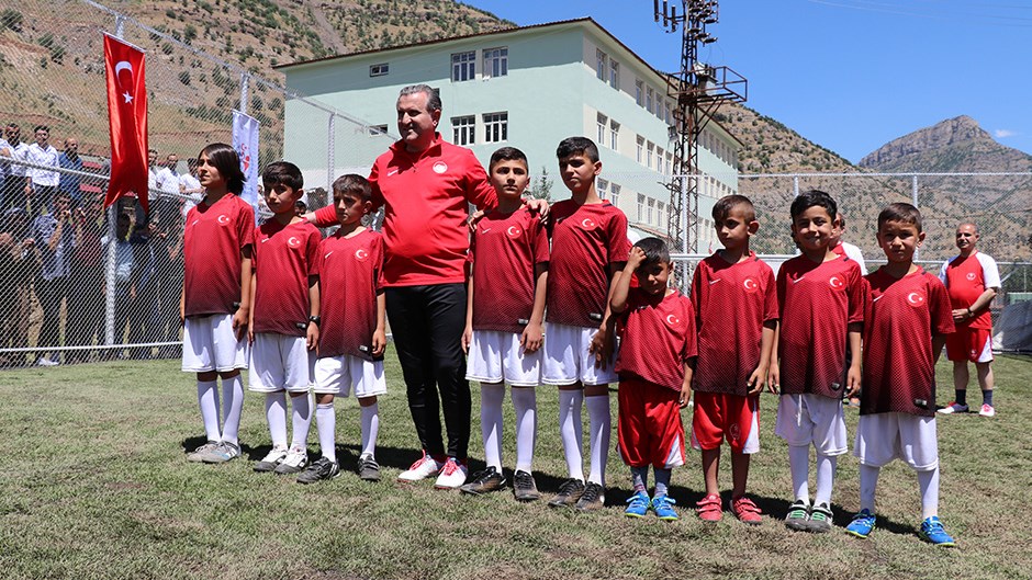 “Vatanın, bayrağın, milletin değerini ortaya koydular”