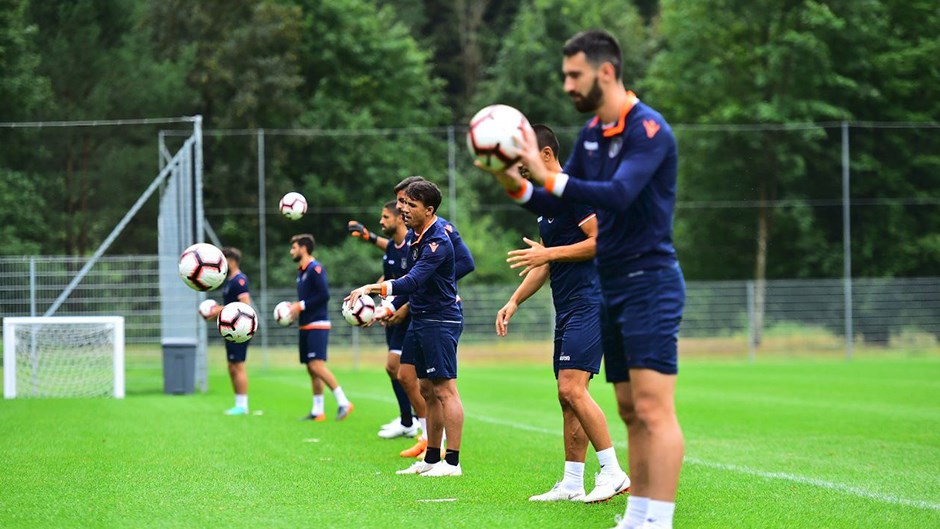 Başakşehir ikinci yarıda kazandı