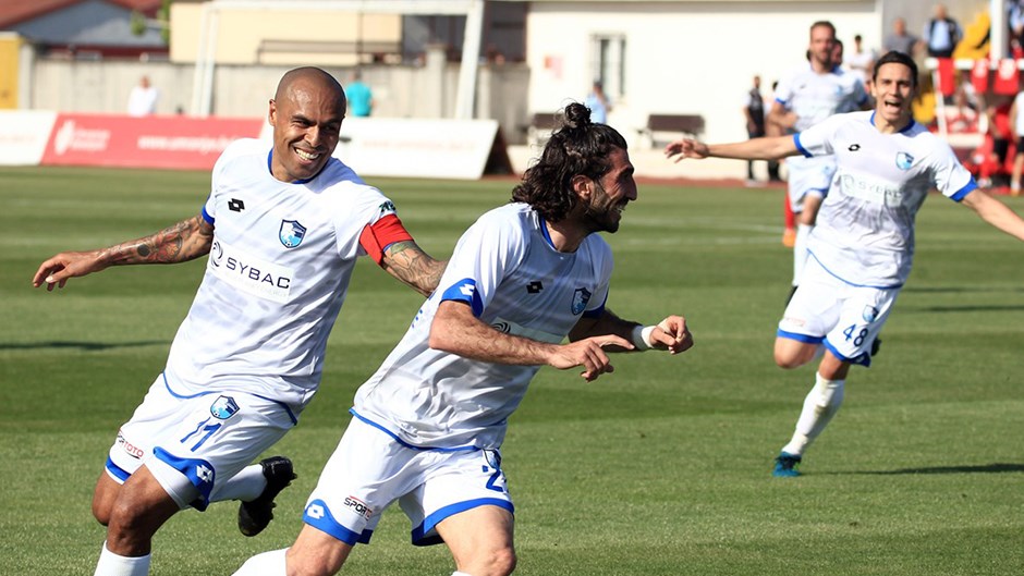 Büyükşehir Belediye Erzurumspor’da ayrılık!