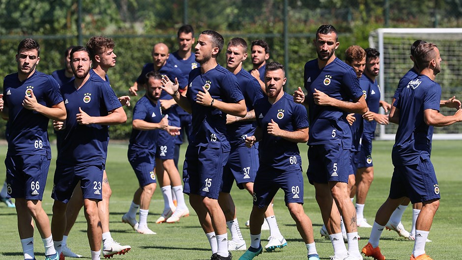 Fenerbahçe ilk hazırlık maçına çıkıyor