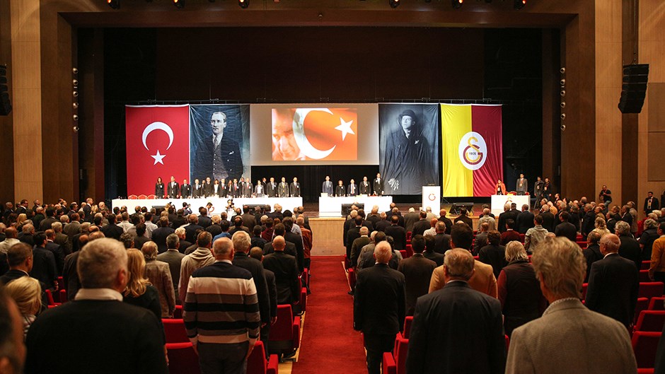 Galatasaray’da olağanüstü genel kurul başladı