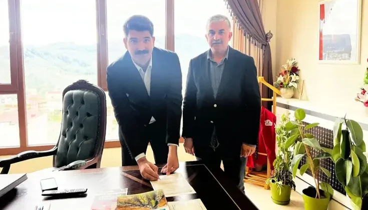 Kaymakam, görev yaptığı ilçenin futbol takımına transfer oldu