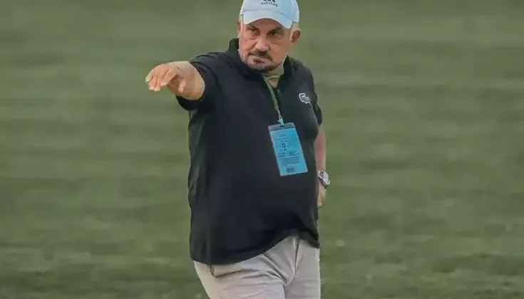 Lokantada mahsur kalan takımının hesabını ödeyen Yüksel Yeşilova, zehir zemberek sözlerle görevini bıraktı